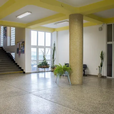 Vandrerhjem Sd Urbankova 2 *