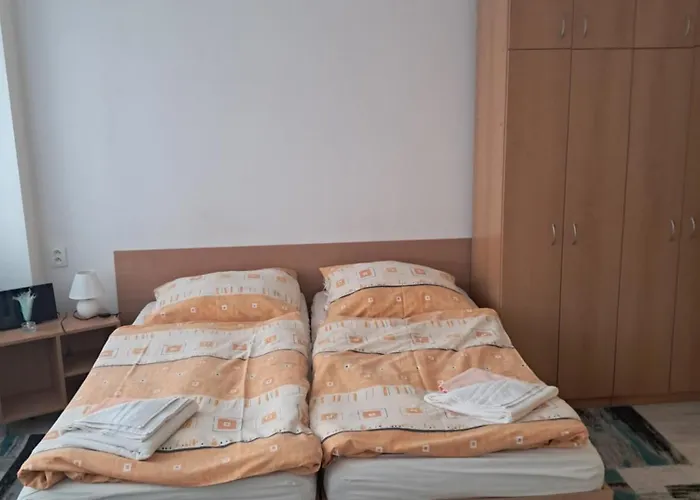 Ostello šd Urbánkova 2 *